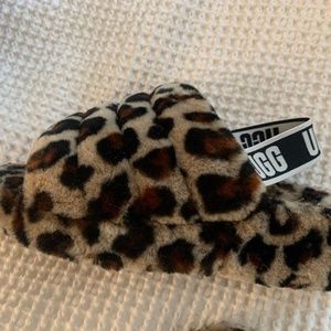 COPY - Ugg Fluff Yeah Slippers (sized 8)